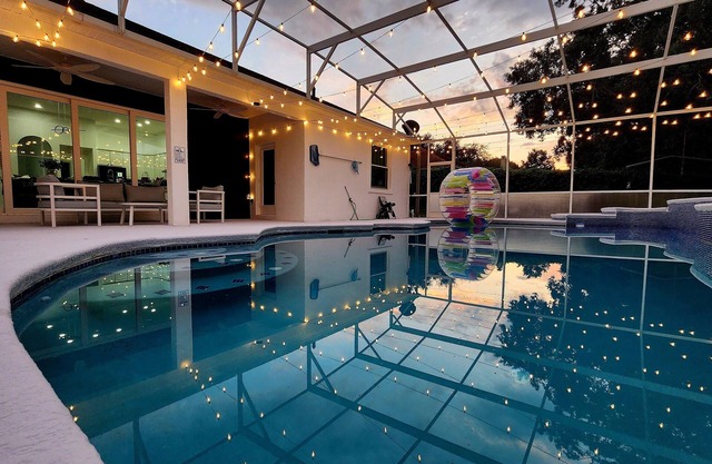Luxury Home Lakeside Landing