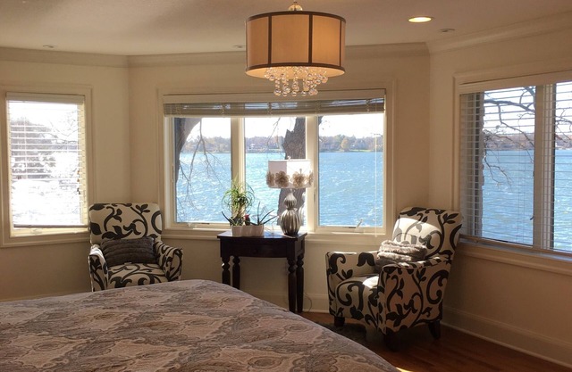 Luxury Home on Lake With Elevator! Walk To Downtown Oconomowoc Entertainment!