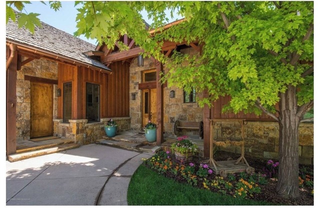 Luxury House in Gated Community