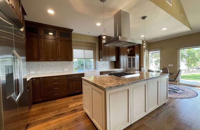 Luxury Lake Canyon View Home with Top Renovations