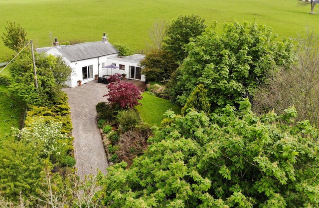 Luxury Lake District cottage sleeps 6 (+ cot)