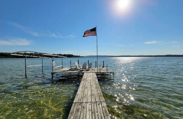 Luxury Lakeside Retreat Near Michigan Ski Resorts