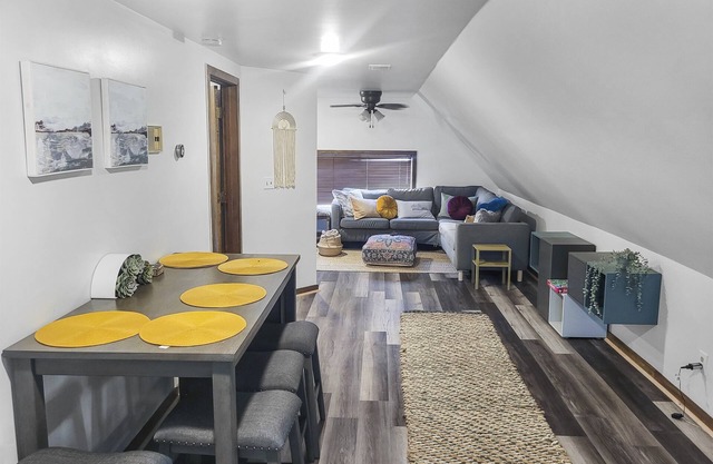 Luxury Loft Living near DTN BayCity