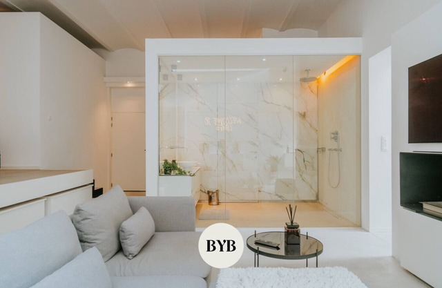 Luxury loft with private parking