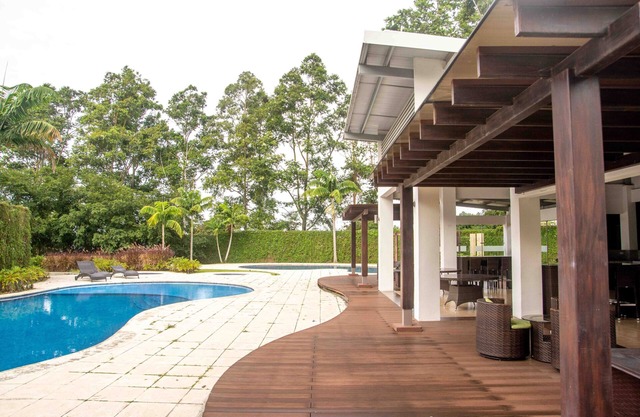 Luxury NEW Apt -24/7 sec- 10 min from SJO Airport