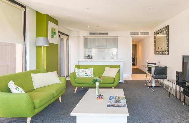 Luxury Oaks Horizons Apartment with a Pool
