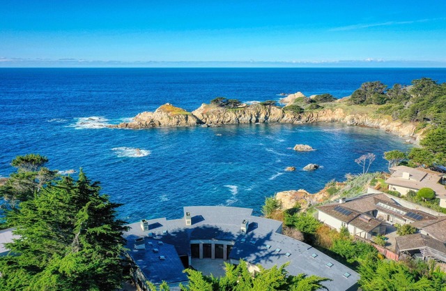 Luxury, Ocean Front, Private front gate, 5min to the Beach