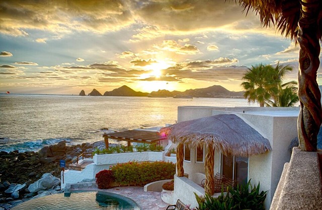 Luxury Oceanfront Villa in Cabo San Lucas