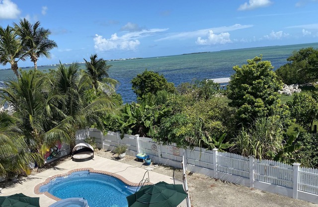 Luxury Oceanview Pool Eco-friendly Villa Near Key West