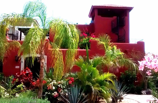 Luxury On The Rugged Baja - Casa Jardin Azul, Loreto Bay