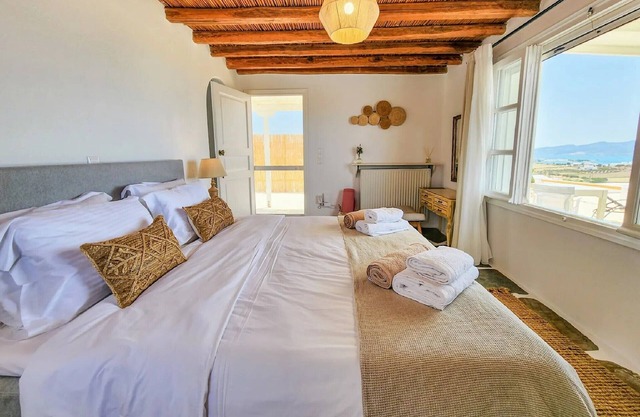 Luxury Paros Suite | Suite Orchid | Exclusive Suite with Furnished Terrace
