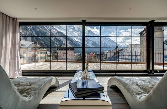 Luxury penthouse in central Chamonix with Mont Blanc Views