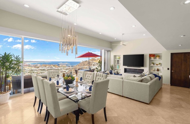 Luxury PH Cascadas in Cabo Central Location, Ocean Views, 5-Star Service