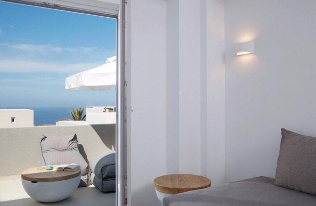 Luxury Santorini Villa | 1 Bedroom | Premium Villa | Private Plunge Pool