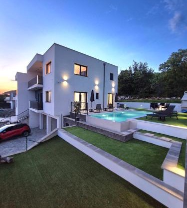 Luxury Sea View Villa DIJANA with Infinity Pool & Jacuzzi Near Rijeka