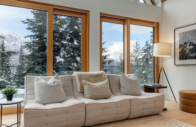 Luxury Ski-In/Ski-Out 6 BR/Hot Tub/Sauna/Gym/Private Gondola ❄︎Aurora Estate Kadenwood❄︎