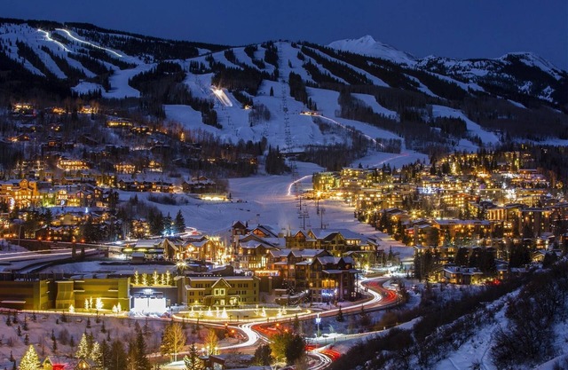 Luxury Ski-In/Ski-Out 1 Bedroom Residence in the Snowmass Base Village