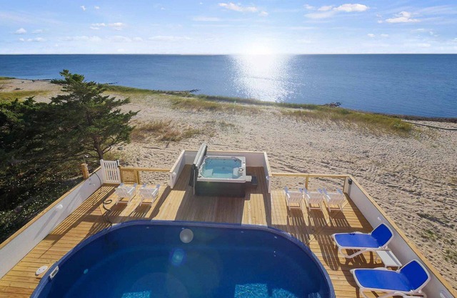 Luxury Soundfront w/Pool, Hot Tub, Elevator, Watersports Access, Media Room