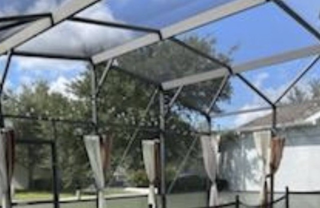 Luxury Themed 4 Bedrooms w/Pool