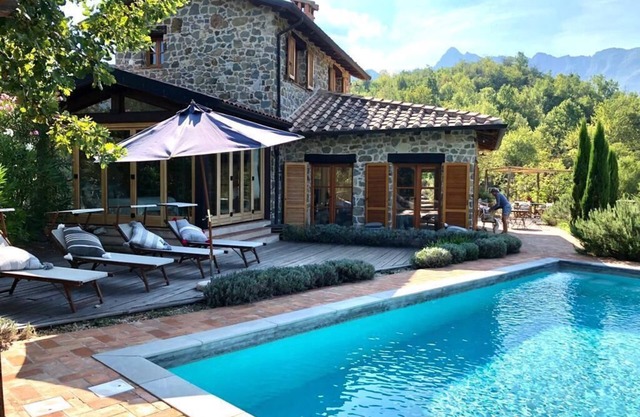 Luxury Tuscan Villa Hideaway in Codiponte, Italy