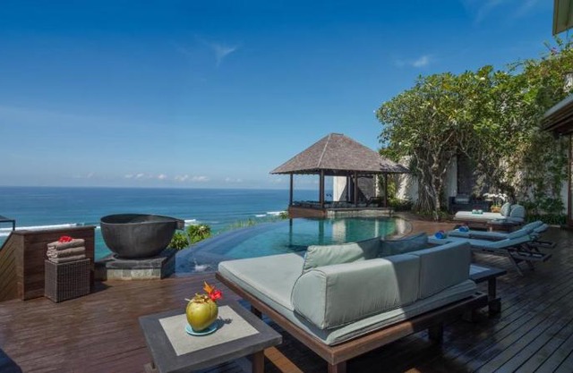 Luxury Vacation Mood