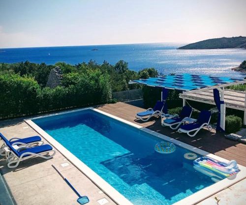 LUXURY VILLA ŠENTADA