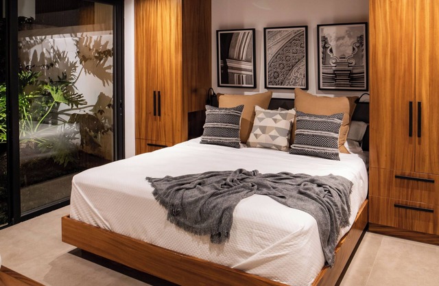 LUXURY VILLA 3 -2 LARGE BEDROOMS