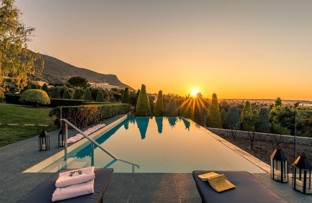 Luxury Villa Golden Crest with private pool