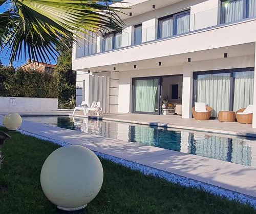 Luxury Villa Milly Heated indoor and outdoor pool