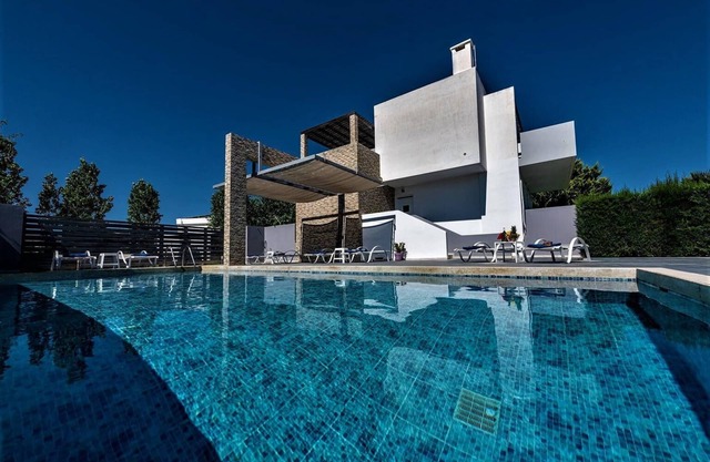 Luxury villa near the sea with sea view and private pool