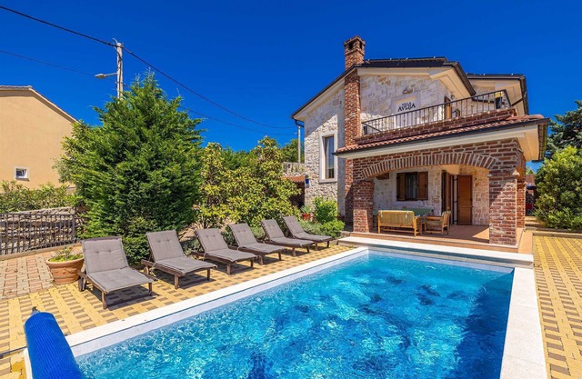 Luxury villa RUSTICA with private pool, jacuzzi and outdoor sauna