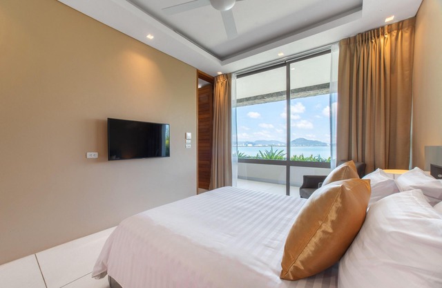Luxury Villa Skyfall Phuket Ocean View