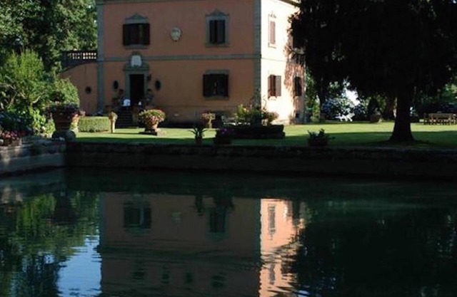 Luxury Villa with private pool and park