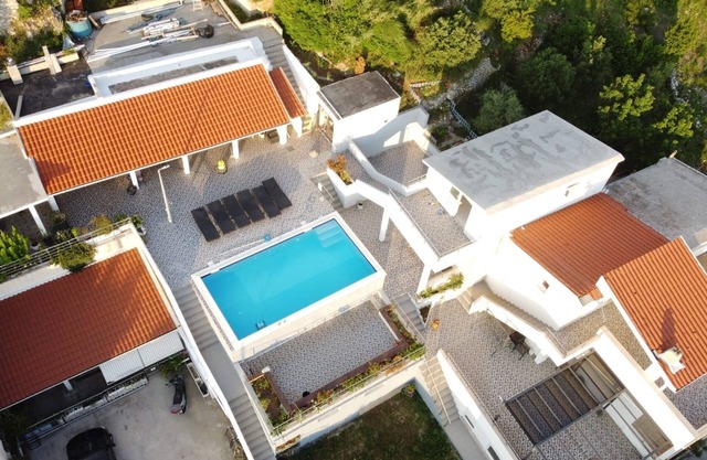 Luxury villa with a swimming pool Gornja Podgora, Makarska (K-22284)