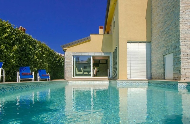 Luxury villa with private pool with sea view close to the city center of Poreč