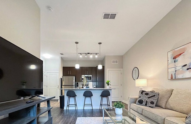 Luxury Westshore Living, Quiet Courtyard Views