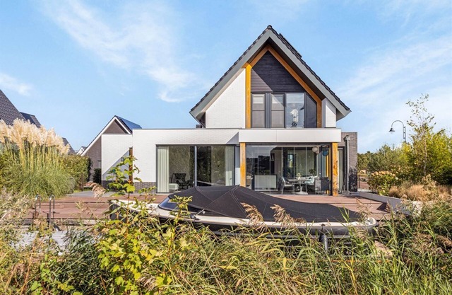 Luxus-ferienhaus Direkt am Wasser