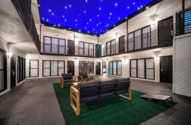 LYFE INN & SUITES by AGA - Beverly Hills