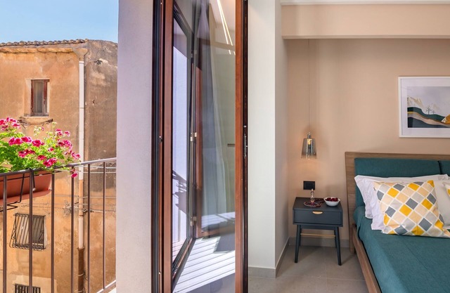 Macramé Suites & Rooms