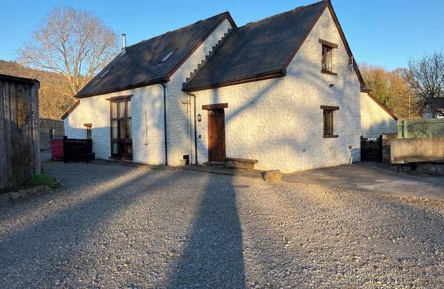 MAES Y BERLLAN BARN, pet friendly, with open fire in Gilwern