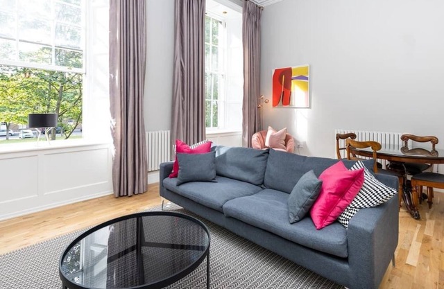 Magnificent 2 Bedroom Flat in Historic Army Barracks