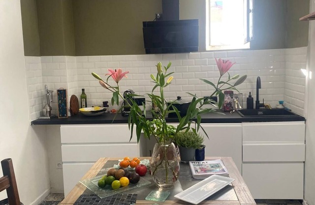 Magnificent apartment located in the heart of Sète (Canal Royal).