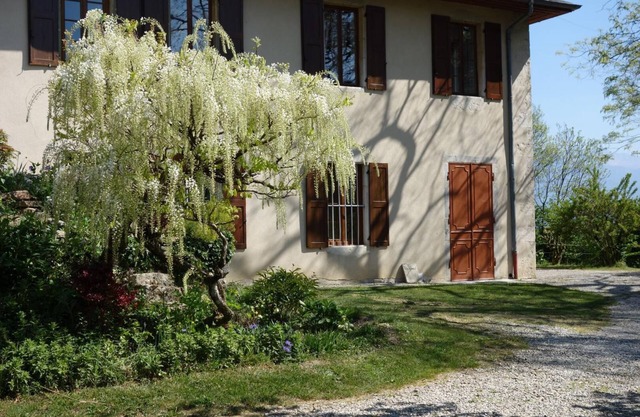 Magnificent property offering a carefully renovated building full of character and ideally located 7km from