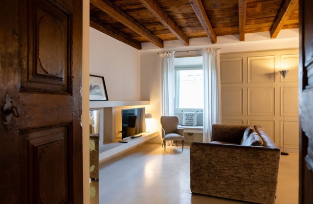 Magnificent Residence overlooking Piazza Erbe