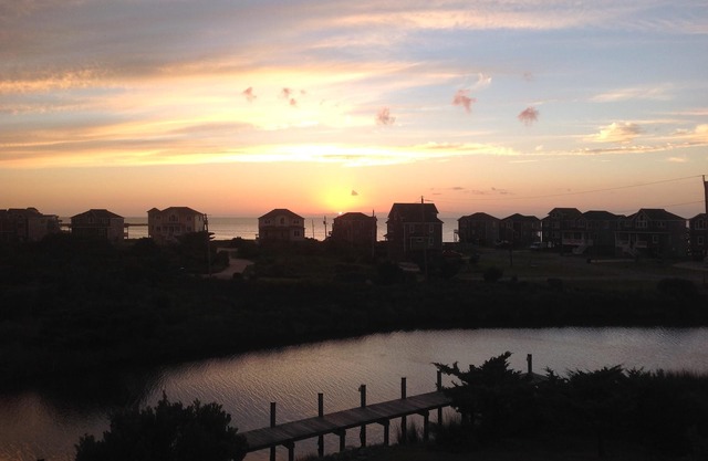 Magnificent Sound and Ocean View/Sound Access and POOL!