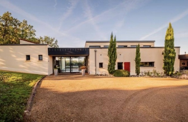 Magnificent villa with swimming pool, table soccer and pingpong in the heart of Périgord