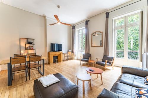 Magnifique et lumineux T3 de charme aux Quinconces idéal pour 4 personnes