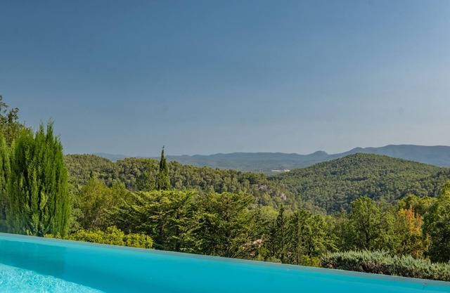 Magnifique Maison Proche de Seillans, vue Incroyable, Piscine à Débordement 12/5