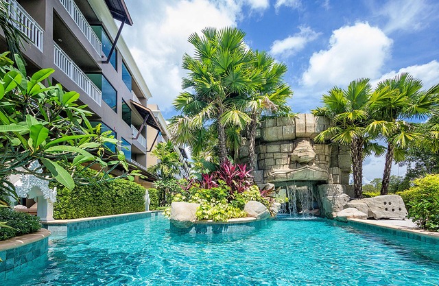 Maikhao Palm Beach Resort