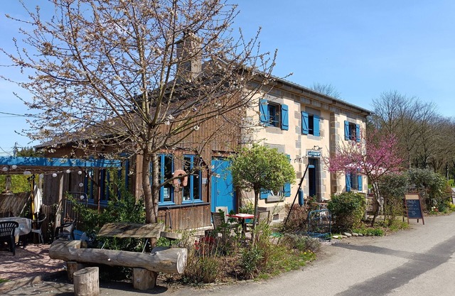 Maison Éclusière Napoléonienne, Havre de Paix au Bord du Canal D'ille et Rance